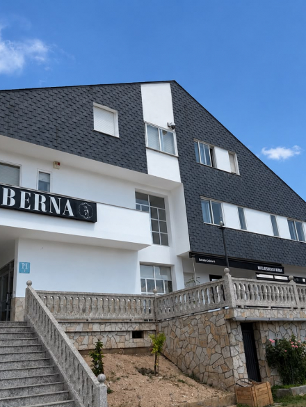 HotelBernaFachadaHoriz